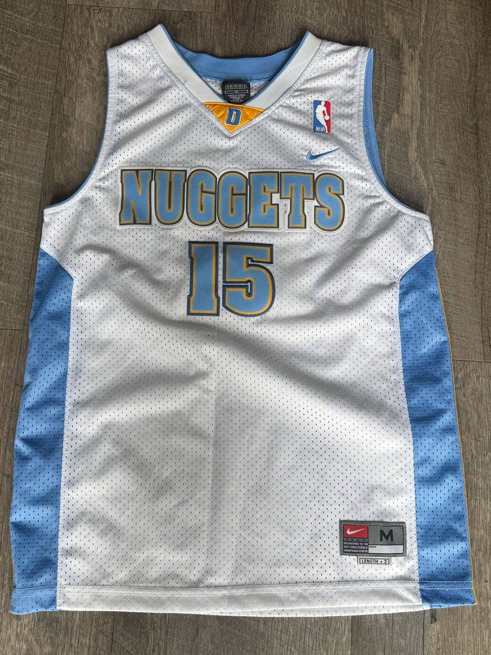 Nike Denver Nuggets Carmelo Anthony #15 Youth Medium Swingman Jersey White Blue